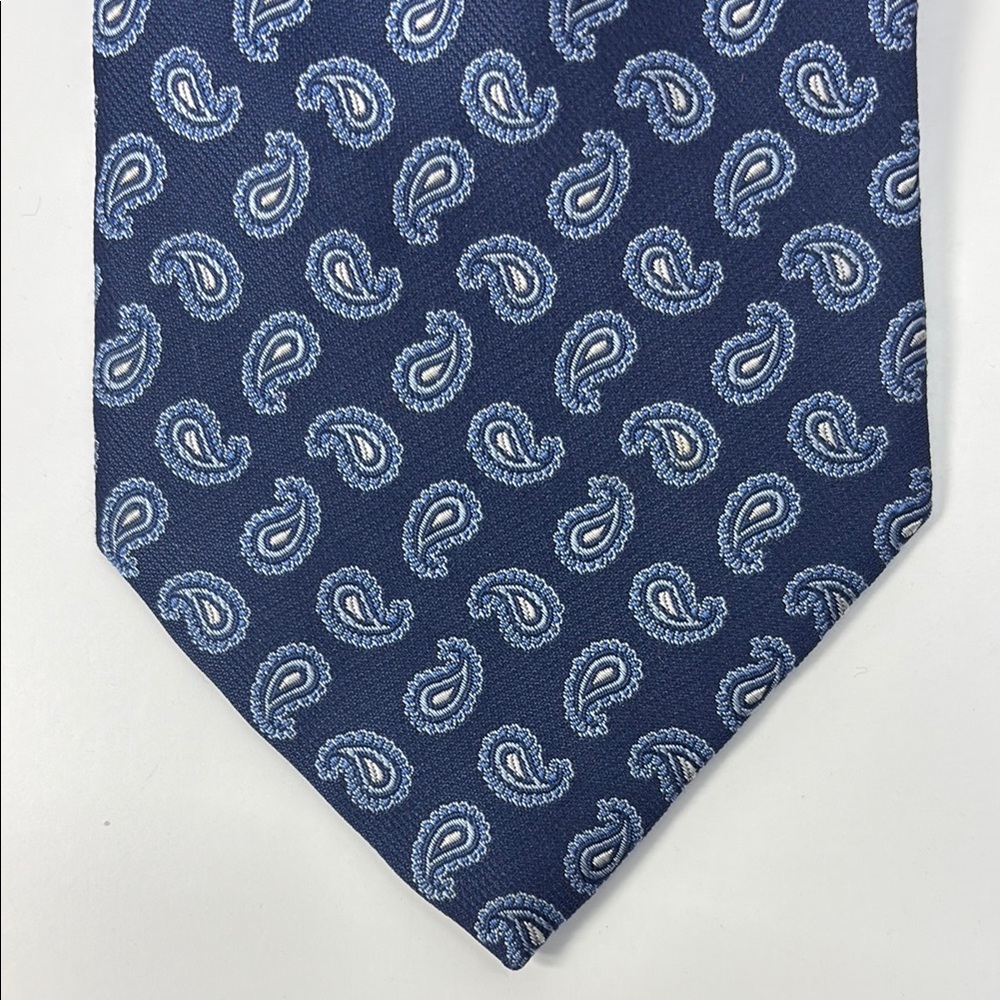 Classic Blue and White Paisley Silk Tie
